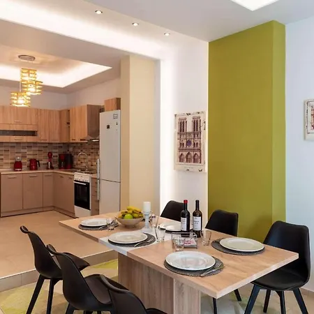 Four Seasons Apartament